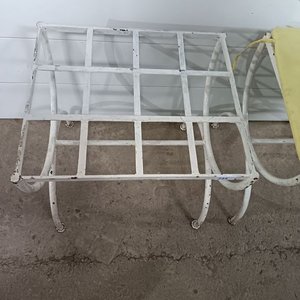 Par de Bancos de Hierro con Asiento Acolchado - imagen 2