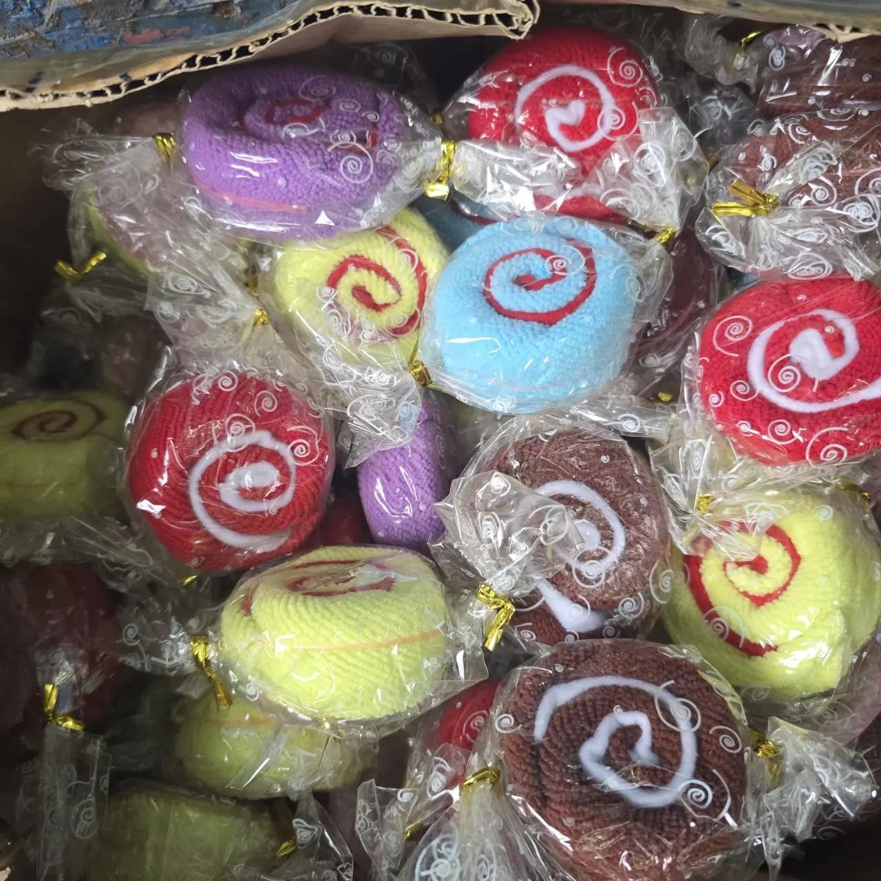 Lote siguiente: Toallitas con forma de caramelo en oferta