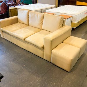 Sofá Modular Beige de Cuero con Puff - imagen 1
