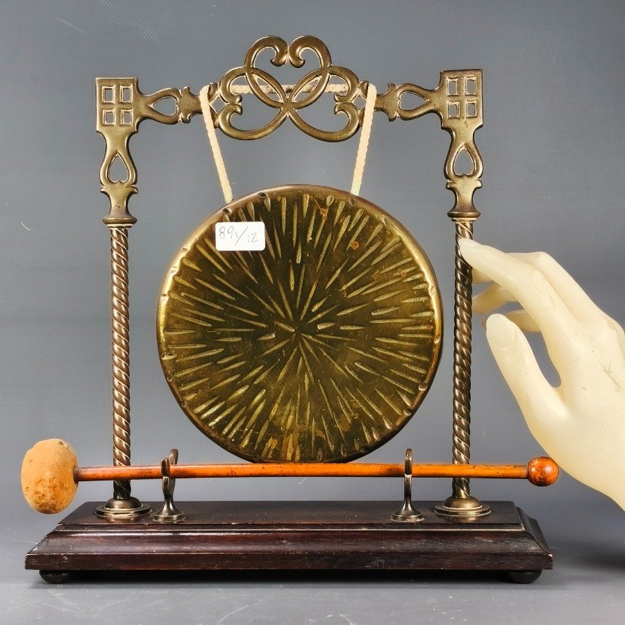 Gong en bronce, metal y madera - imagen 3