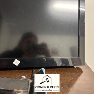 Televisor Panavox de 32 Pulgadas con Soporte de Pared - imagen 4