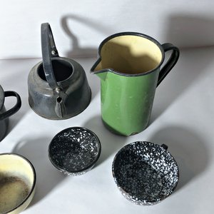 Jarra, Caldera, Olla y Tres Tazas Esmaltadas - imagen 3
