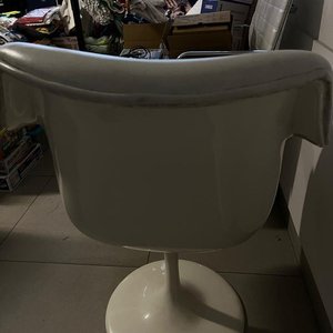 Sillón Giratorio Blanco Estilo Butaca en Simil Cuero - imagen 3