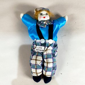 Lote de Tres Muñecos de Porcelana con Diseños y Tamaños Variados - imagen 2
