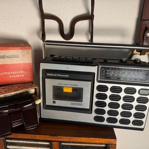 Radio Portátil Panasonic y Visor View-Master Vintage - imagen 1