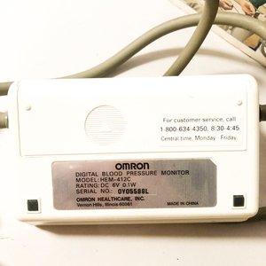 Medidor de Presión Arterial Digital Omron HEM-412C - imagen 3