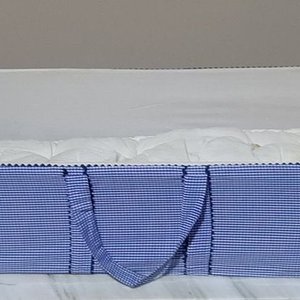 Lote anterior: Porta Bebé Plegable Escocés Azul con Colchoneta de Lana