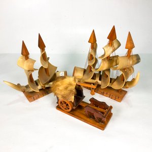 Lote anterior: Lote de 3 piezas decorativas: 2 barcos y 1 carreta en cuerno y madera