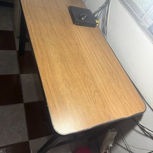 Escritorio Rectangular Tapa Madera Clara y Patas Negras - imagen 5