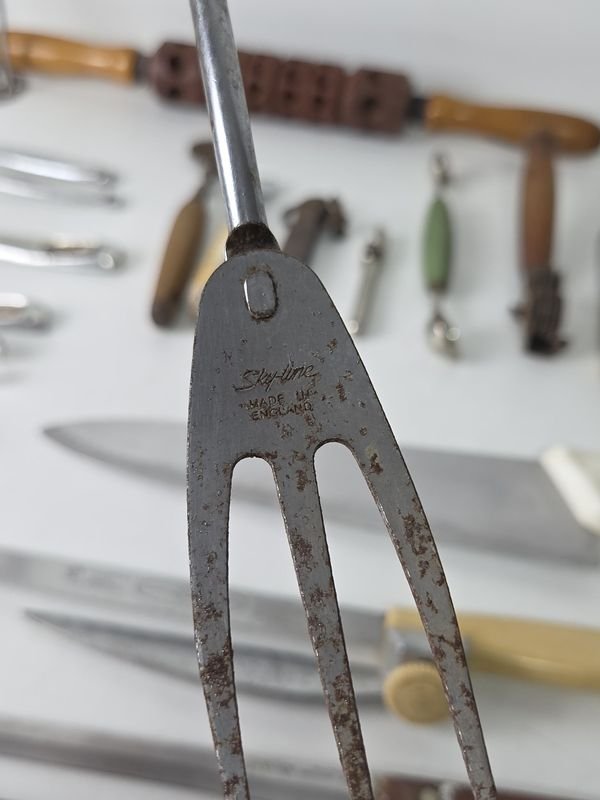 Colección de herramientas y utensilios antiguos y de alta calidad - imagen 7