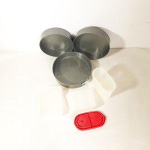 Lote siguiente: Juego de 3 Torteras y 2 Juegos de 3 Tapers