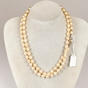 Collar Doble de Perlas Fantasía Color Crema con Cierre Metálico - imagen 3