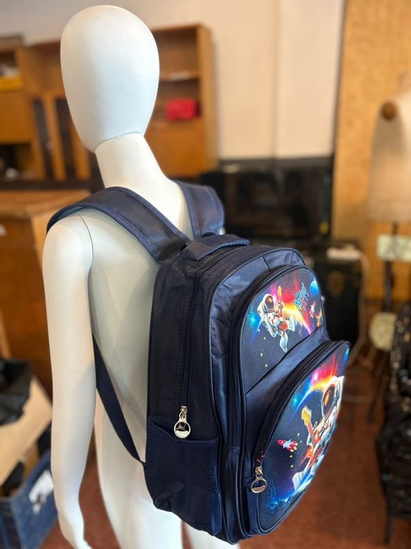 Mochila Astronauta con Diseño Espacial - imagen 4