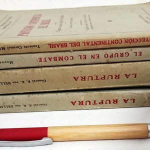 4 Libros "Circulo Militar-Biblioteca del Oficial" General Cesáreo Berisso - imagen 2