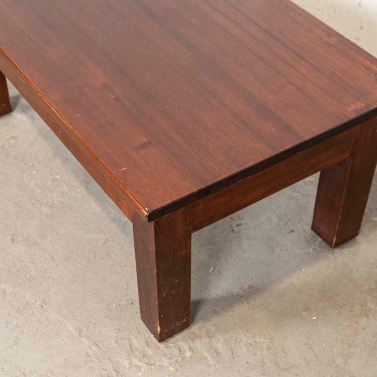 Mesa de living en madera con detalles en el lustre - imagen 2