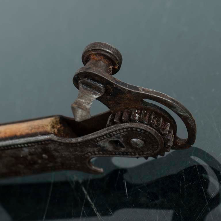 Item 2110413 - Image 1