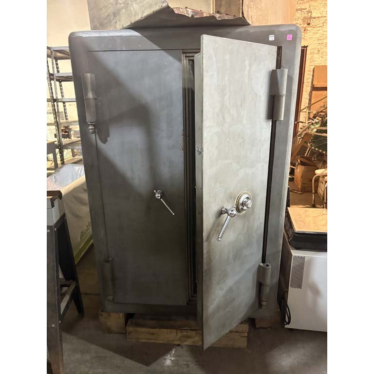 Lote siguiente: Caja fuerte doble puerta con cajones para seguridad