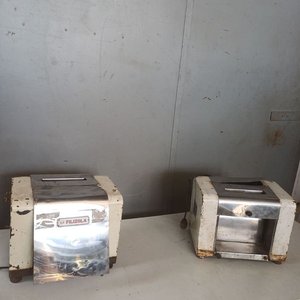 Lote siguiente: 2 Ternizadoras Filizola con Motor WEG 1/2 HP