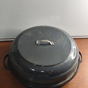 Horno Esmaltado Redondo con Tapa y Base Perforada - imagen 6