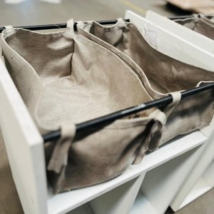 Juego de 3 Muebles Organizadores Blancos con Bolsas de Tela - imagen 3