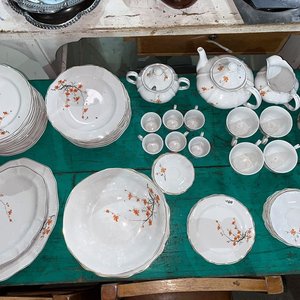 Juego de Porcelana Olmos Uruguay: Vajilla Completa con Tazas, Platos y Fuentes - imagen 3