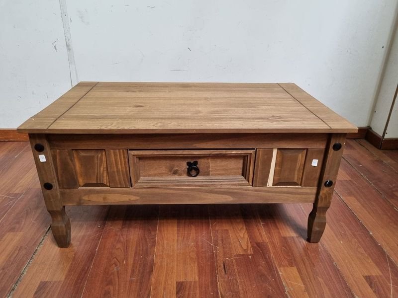 Mesa Ratona Estilo Campestre de Madera con Cajón y Tirador de Forja