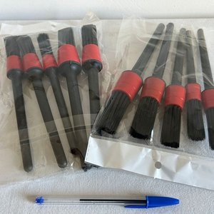 Lote siguiente: Set de 10 Pinceles de Detalle para Limpieza