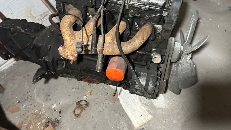 Motor VOLVO 244 con caja de cambio en venta - imagen 8