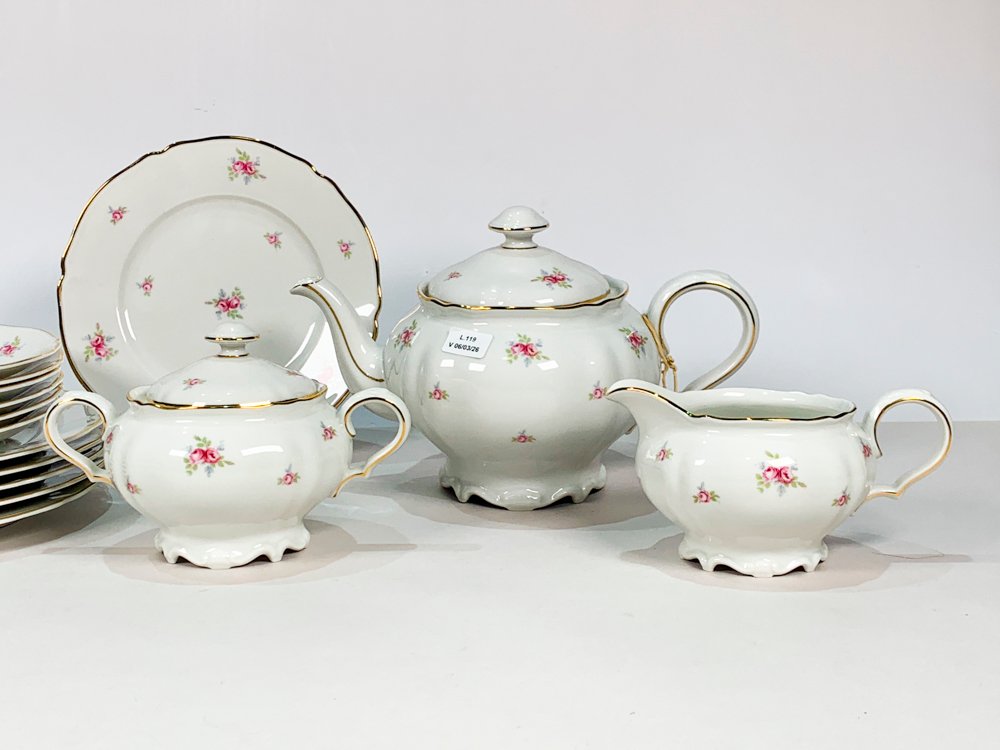 Juego de té en porcelana Bavaria, blanco con floral decoración - imagen 3