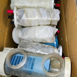 Lote siguiente: Lote de 4 Lámparas PAR 56 12V 120W y 3 Lámparas PAR 56 12V 300W, con 20 Celdas de Titanio para Clorar Piscina