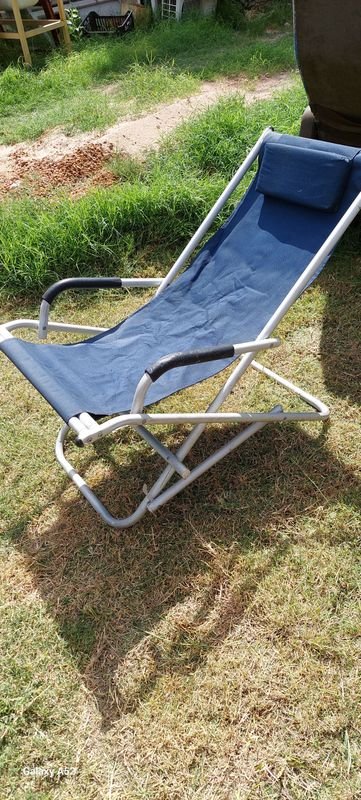 Silla de jardín azul reclinable - imagen 2