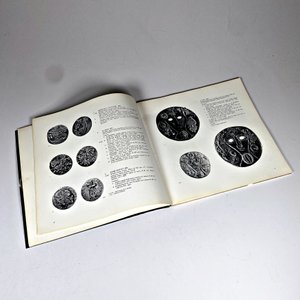 Catálogo Ilustrado de Monedas y Medallas Antiguas - imagen 2