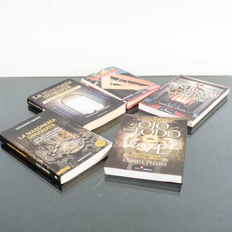 Lote de 5 Libros sobre Masonería