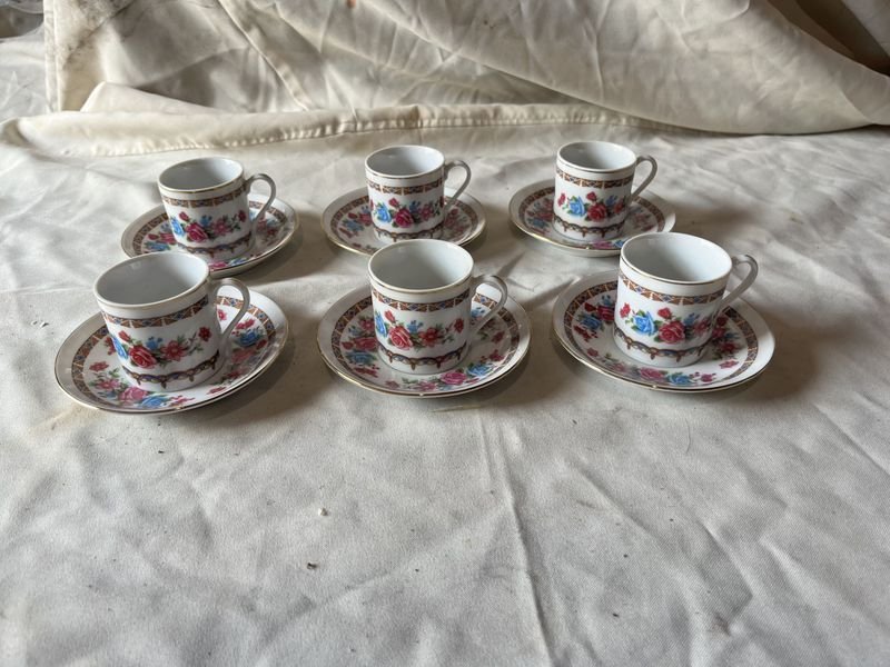 Lote anterior: 6 tazas chinas con sus platos de porcelana