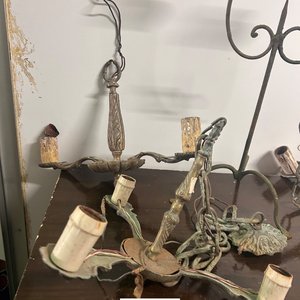 Lote de Candeleros y Lámparas Antiguas - imagen 5