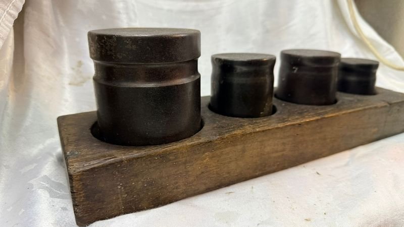 Item 881638 - Image 1