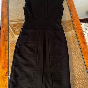 Vestido Negro Las Oreiro Talle M con Cierres Plateados - imagen 6