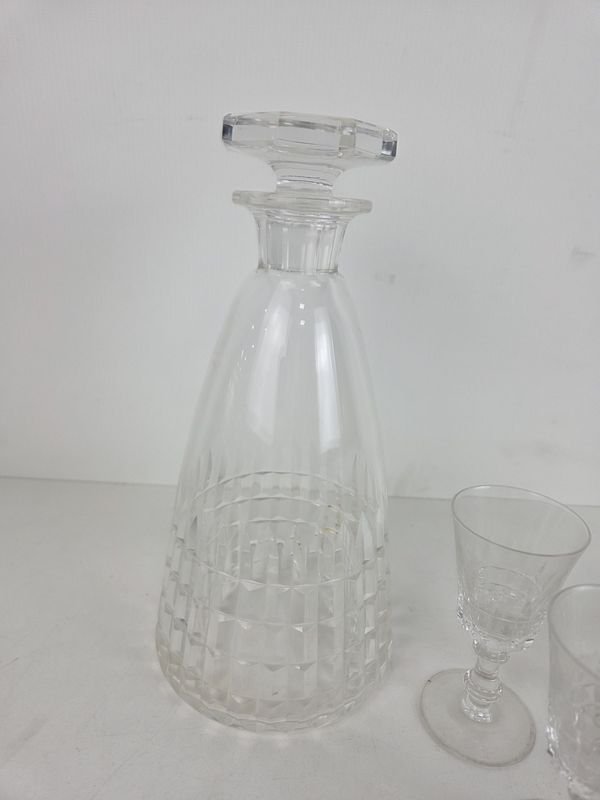 Juego de licor en fino cristal con botellón y copas - imagen 5