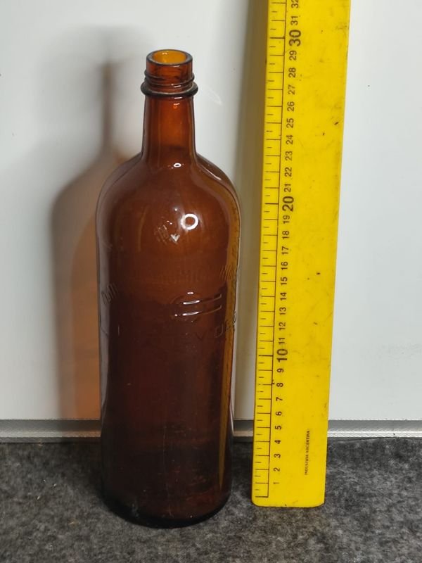 Botella Antigua de Vidrio Ámbar - Instituto Química Montevideo