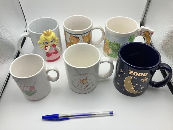 Lote de 6 Tazas de Cerámica con Diseños Variados - imagen 1