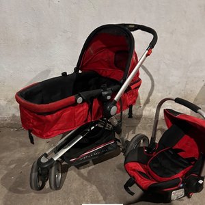 Cochecito de bebé y butaca para auto, color rojo - imagen 1