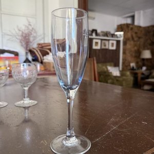 Lote de 7 Copas y Vasos de Vidrio Tallado y Grabado - imagen 3