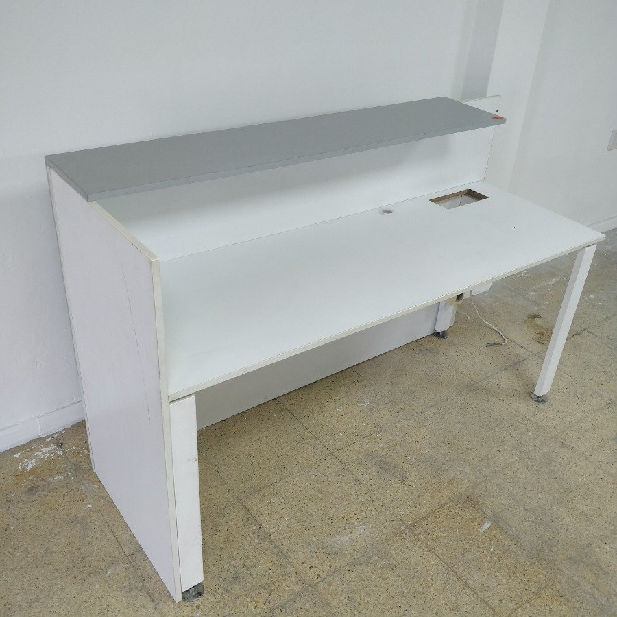 Escritorio de oficina en MDF americano - imagen 3