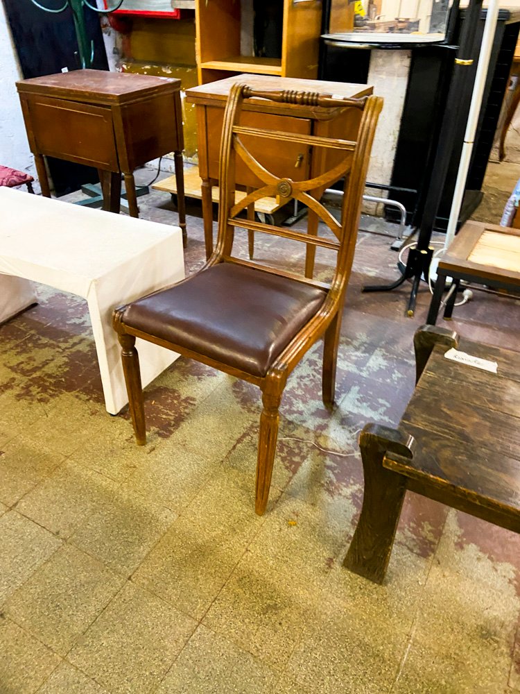Silla de Comedor Estilo Clásico Tapizada en Cuero Marrón