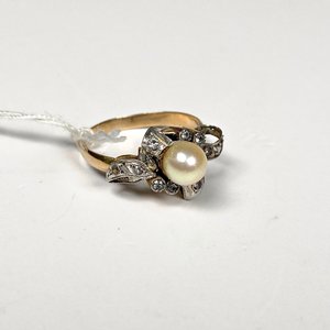 Anillo de Oro con Perla y Circones, Talle 16 mm - imagen 2