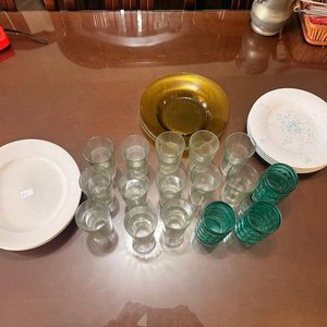 Varios Vasos y Platos de Cocina - imagen 3
