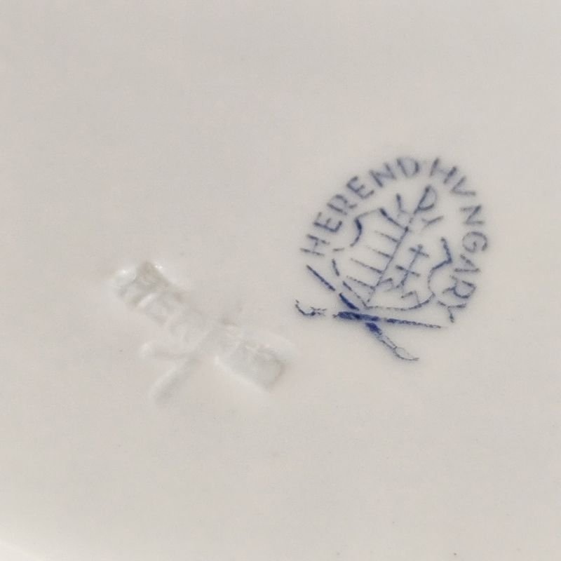 Platos de porcelana HEREND #527 húngaros floreados en excelente estado - imagen 5