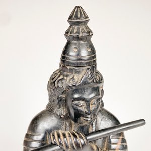 Figura de Madera Antigua: Diosa Tocando la Flauta, 26 cm - imagen 3