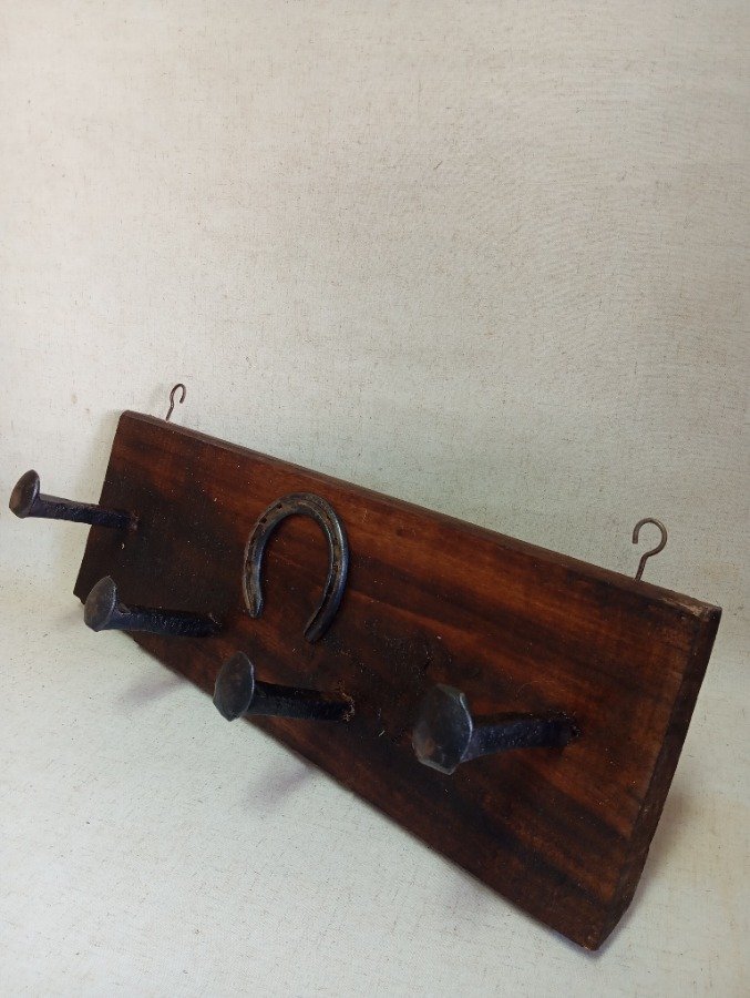 Perchero de madera con gancheras - imagen 4