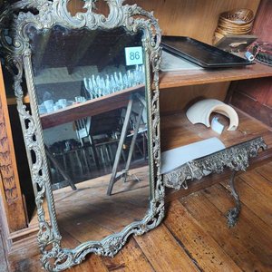 Lote siguiente: Espejo Dressoire Antiguo de Bronce y Mármol